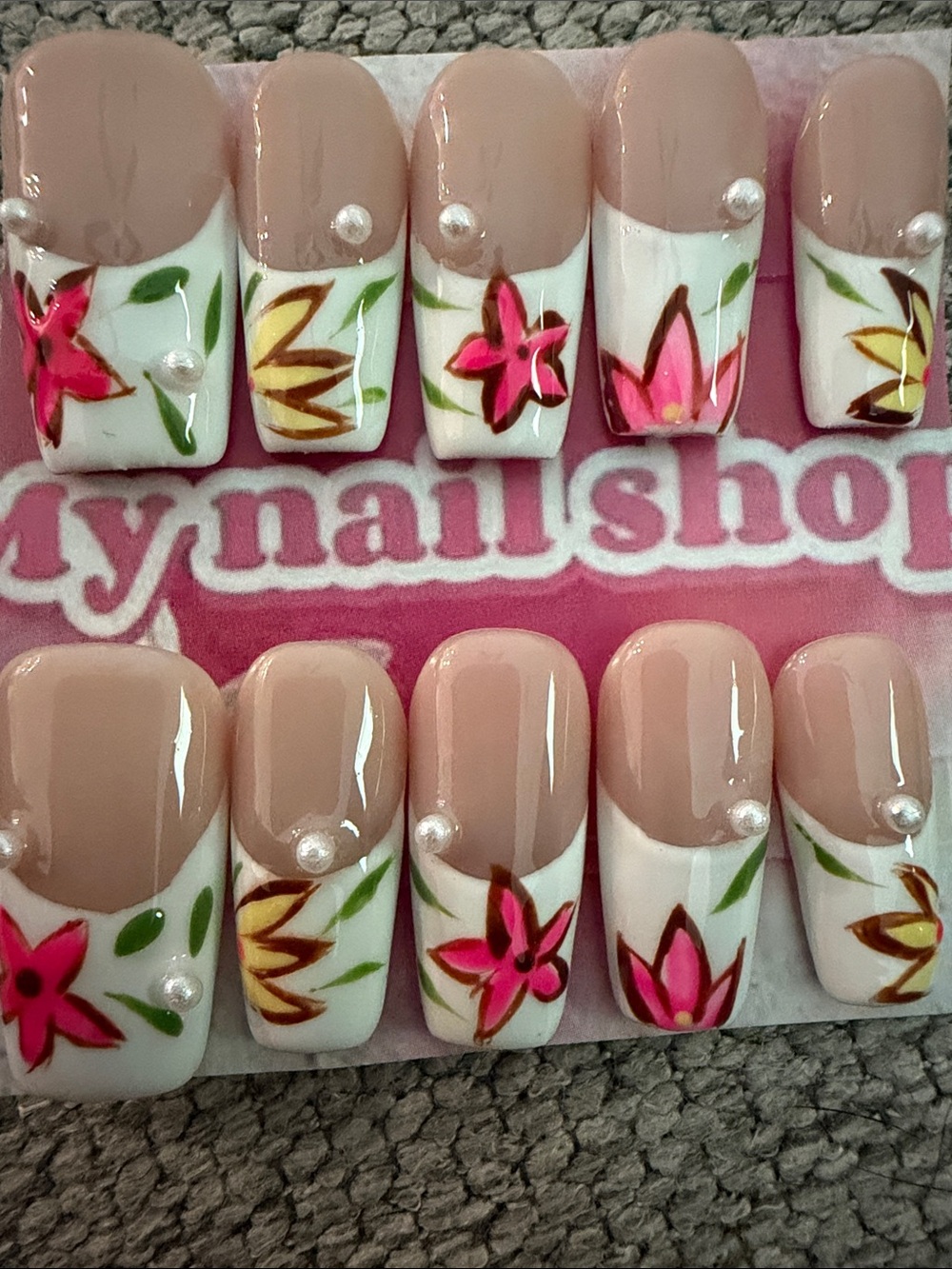 Floral French Tip handmade acrylic Press-On Nails in Nude, White & Pink